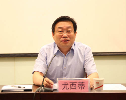 新班子上任一個(gè)月，看他們都忙了些啥？