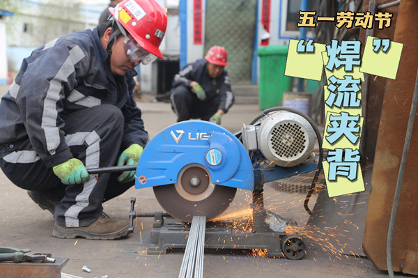陜煤建設機電安裝公司：五一，施工現(xiàn)場勞動美