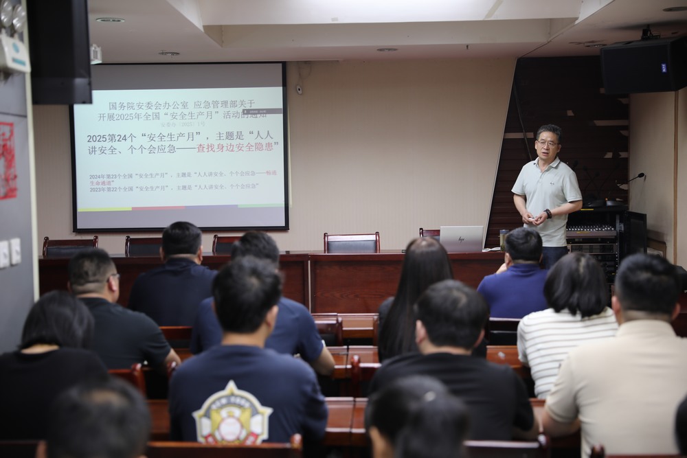 陜煤建設(shè)路橋分公司以宣傳為墨，繪就安全發(fā)展新圖景