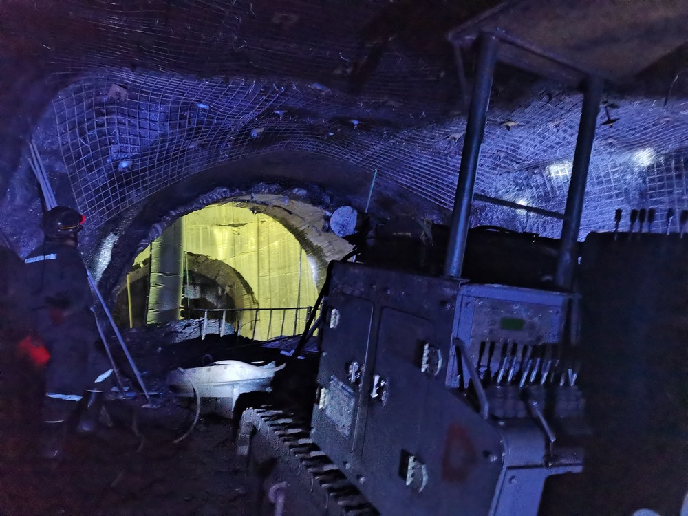  捷報！陜煤建設礦建二公司郭家灘項目部關鍵工程安全順利貫通